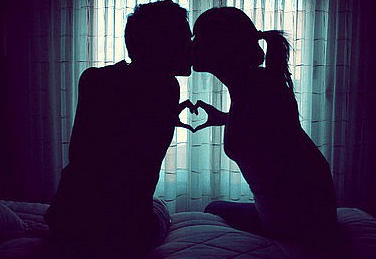 30+ Romantic Whatsapp Profile DP for Love Couple - Freshmorningquotes