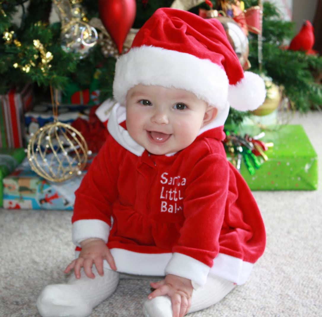 Cutest Christmas Baby Profile DP for Whatsapp (5)