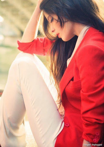 Sad Alone Girl Love Wallpaper and Profile Pictures DP (9)
